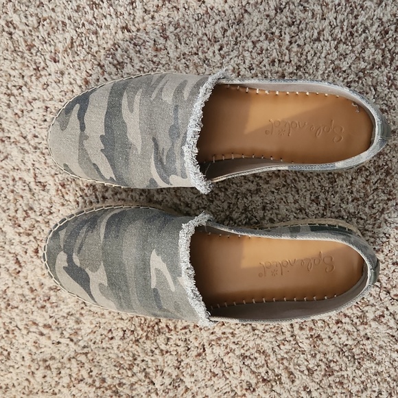 Splendid Women's Lily Slip on Espadrille Flats size 9 Green Camo - Picture 12 of 12